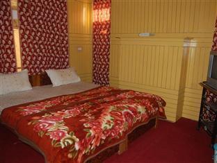 Hotel Grand Samad Сринагар Экстерьер фото